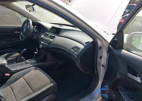 2009 Honda Accord 2.4 Lx из США, поврежденный, VIN 1HGCP26309A092757